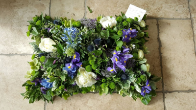 Loose Pillow - ****Please allow 3-4 days for this design to be produced****

 

15 inch from £105.00

18 inch from £115.00

21 inch from £125.00
23 inch from £175.00

 

Also available is traditional loose style. Request this alongside colours in the special instructions

 

Flowers may vary from images shown

Other larger sizes may be available upon request.